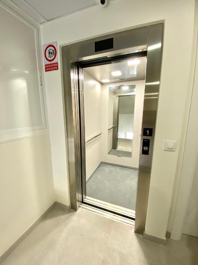 Apartamentos Turisticos Victoria Almuñécar Exteriör bild