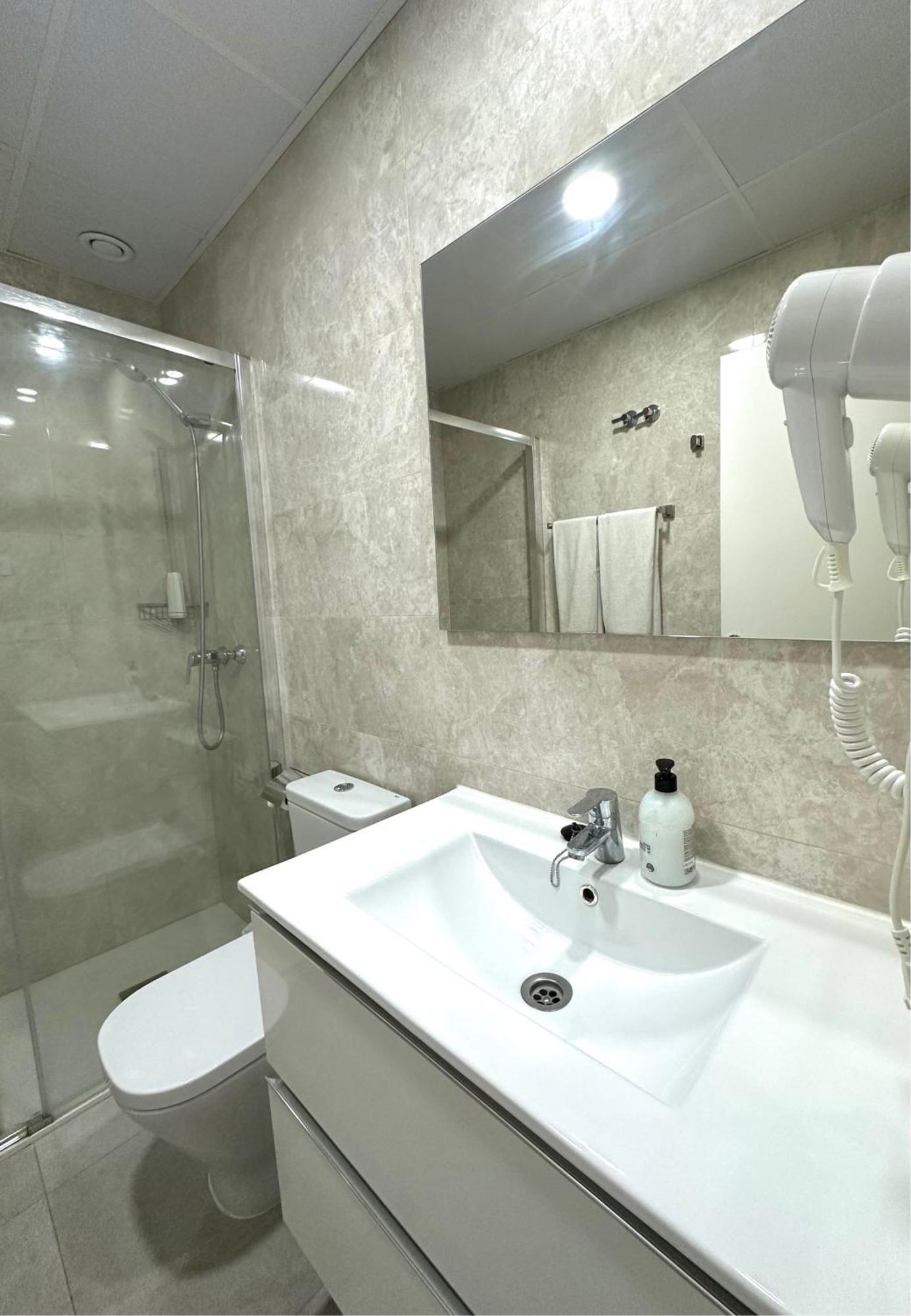 Apartamentos Turisticos Victoria Almuñécar Exteriör bild